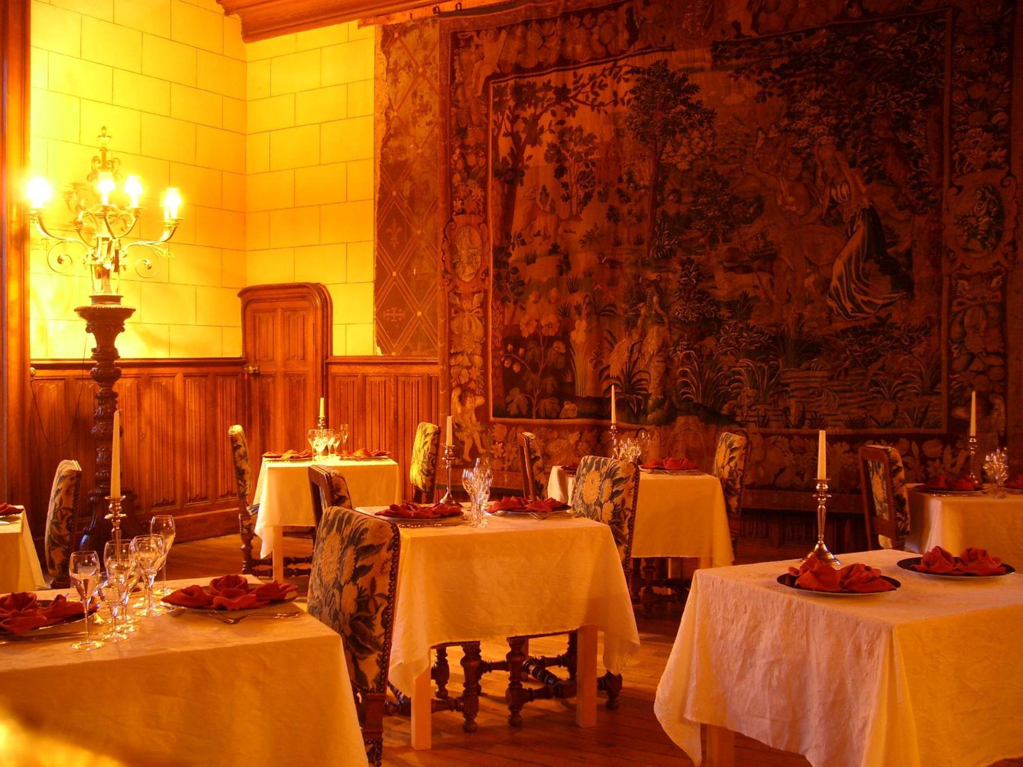 Chateau De Busset Εξωτερικό φωτογραφία
